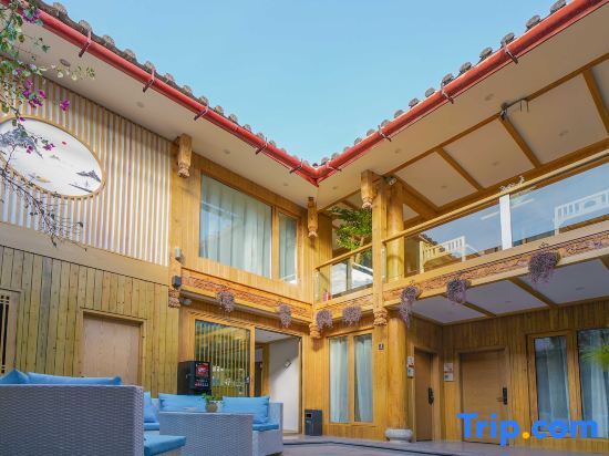 Лицзян: Jia Jia Fan Chen Light Luxury Guesthouse