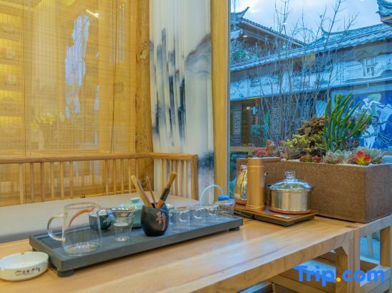 Лицзян: Jia Jia Fan Chen Light Luxury Guesthouse