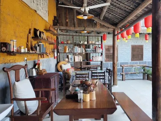 Яншо: yangshuo loong old house
