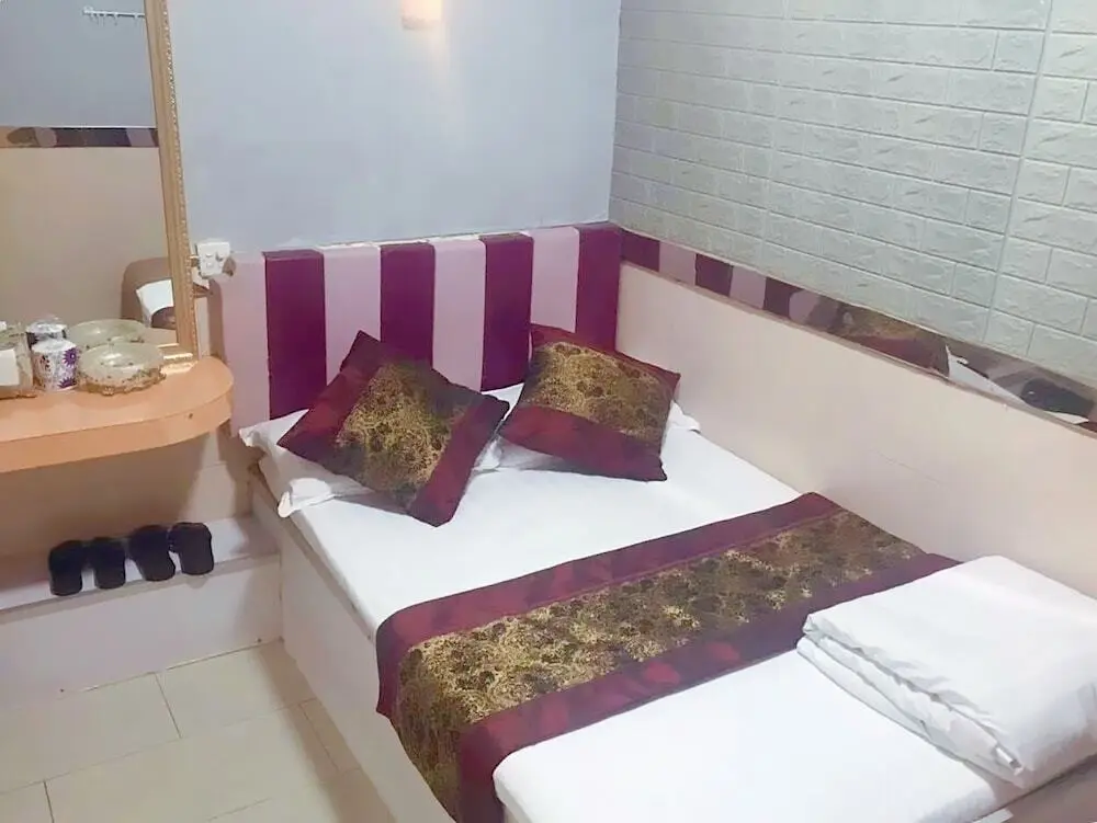 Гонконг: Royal Capital Hotel