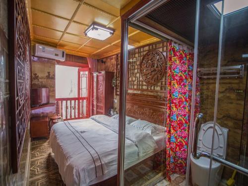 Сянси: Fenghuang Lanqiju River View Stilt House B&B