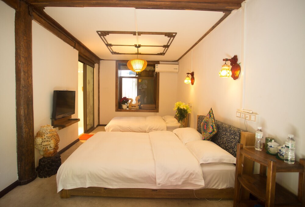 Лицзян: Lijiang Tianlong Inn
