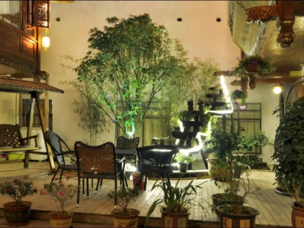 Lijiang Pengyouquan Inn — фото 1