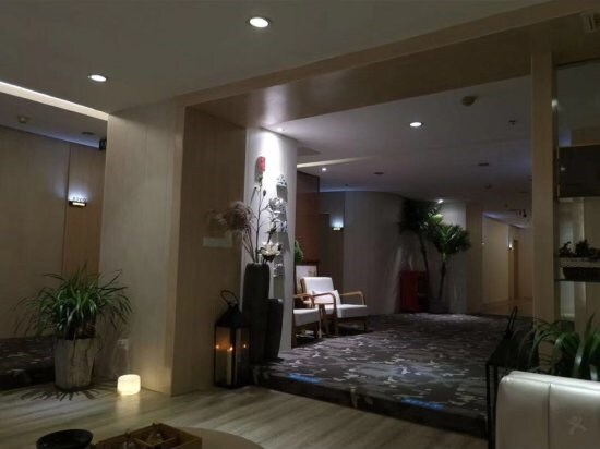 Чунцин: Huayang Nianhua Business Hotel Chongqing