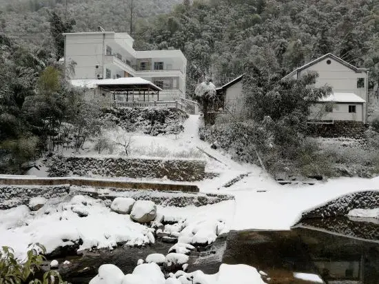 Хучжоу: Huajian Zhuju Hostel