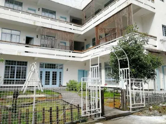 Хучжоу: Huajian Zhuju Hostel