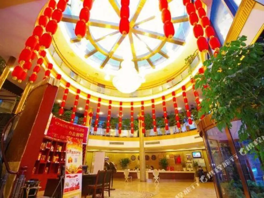 Jin Fenghuang Le Grand Large Hotel — фото 1
