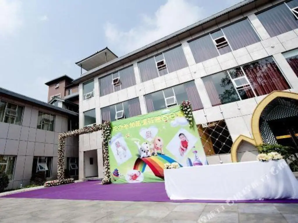 Мяньян: Jin Fenghuang Le Grand Large Hotel
