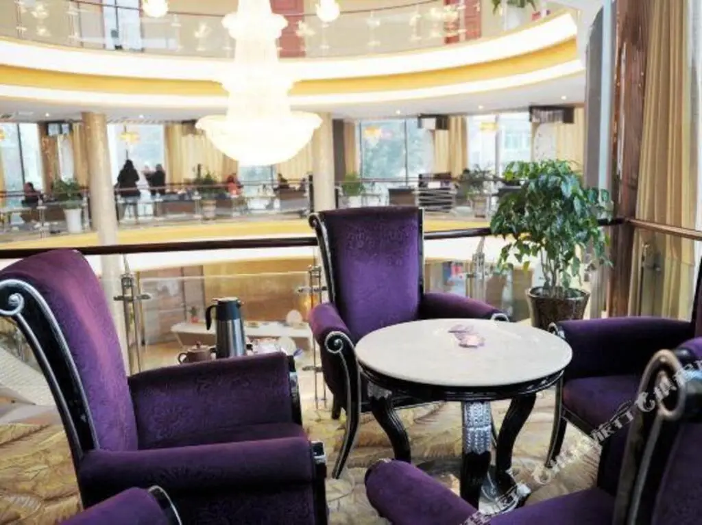 Мяньян: Jin Fenghuang Le Grand Large Hotel