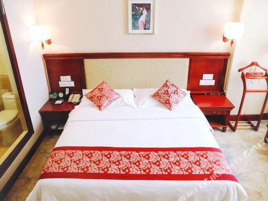 Байсе: Xiang He Hotel