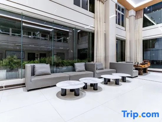 Lijiang Beisili Hotel (Gucheng Zhongyi Market Mufu) — фото 1