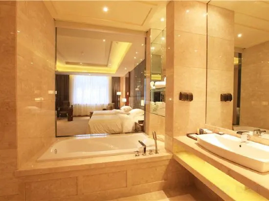 Ичунь Хэйлунцзян: Xinhao Business Hotel