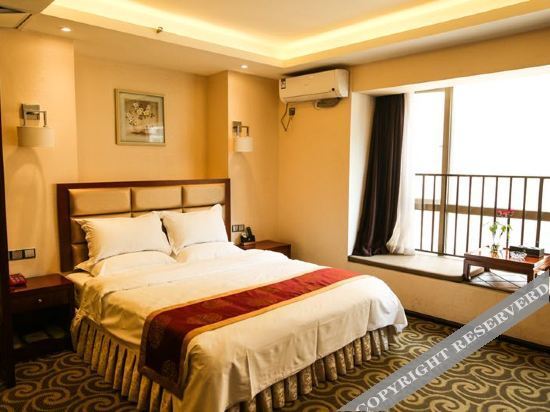 Гуйян: Guiyang Yimou Impression Hotel (Guiyang Huaguoyuan Fortune Plaza Wulichong Subway Station)