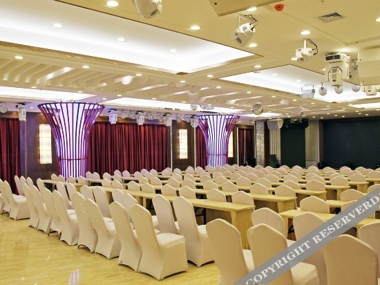 Цицикар: Ease Hotel (Qiqiha'er Zhonghuan Dashang Xinmate Branch)