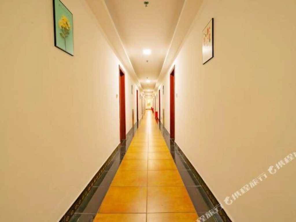 Xinhengrun Hotel — фото 1