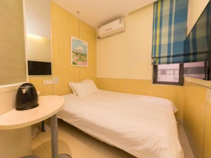Шанхай: 100 Inn Hotel (Shanghai Heping Park Anshan Xincun Subway Station)