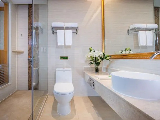 Хейан: DongAn Hotel (Heyuan Shili Dong'an East Coast High-speed Rail Station Store)