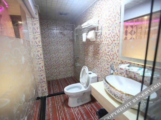Шанхай: 上海顺驿精品酒店