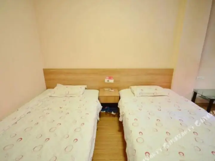 Ухань: 武汉阳光128商务旅馆