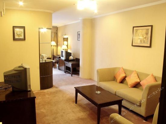 Фошан: Yiju Hotel (Foshan Lecong Furniture Center)