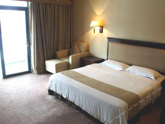 Фошан: Yiju Hotel (Foshan Lecong Furniture Center)