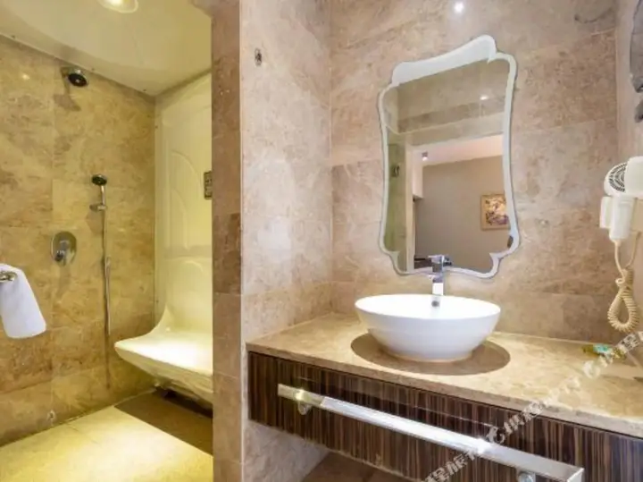 Дунгуань: Xinyi Hotel