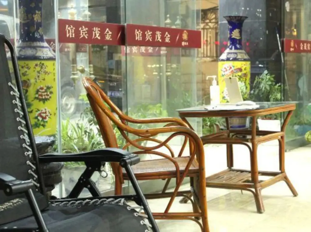 Цзясинь: Jinmao Hotel