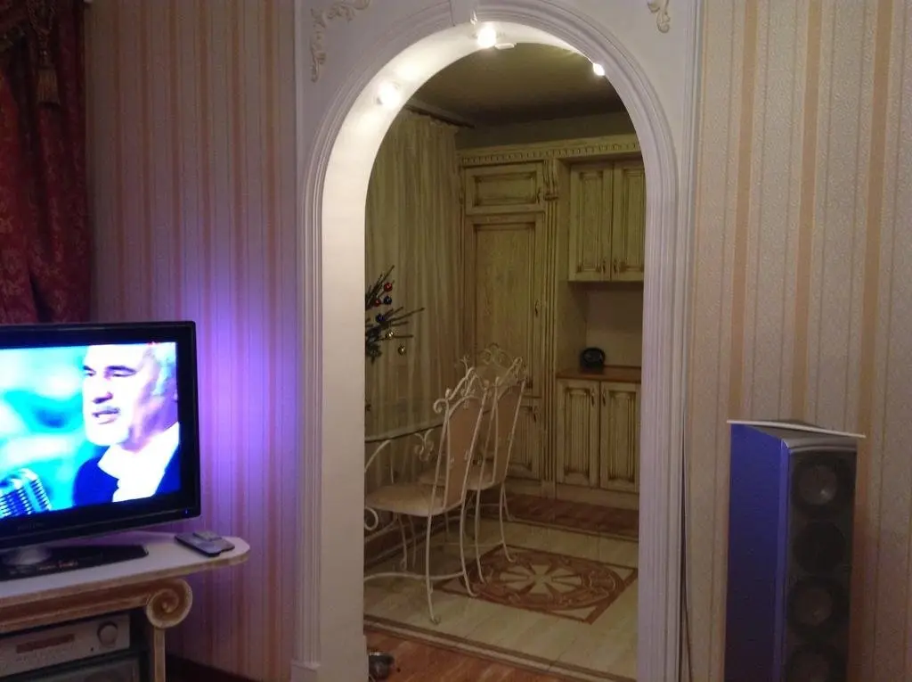 Москва: Apartment on Snezhnaya 17