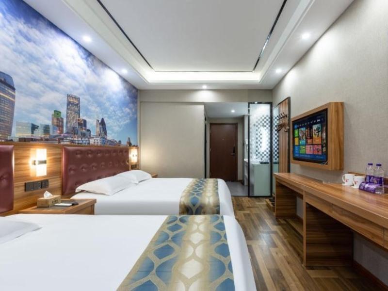 Хэфэй: Shell Hotel Hefei Ma'anshan Road Hefei University of Technology Metro Station