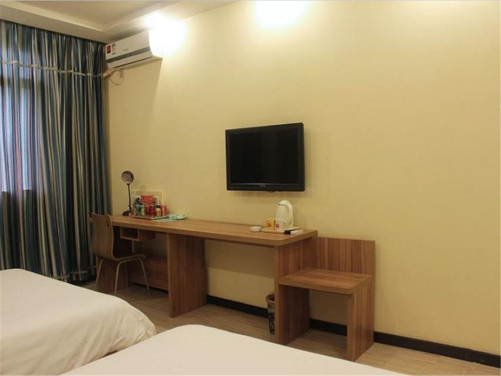 Шэньян: Home Inn Shenyang Shenbei University Town Normal University