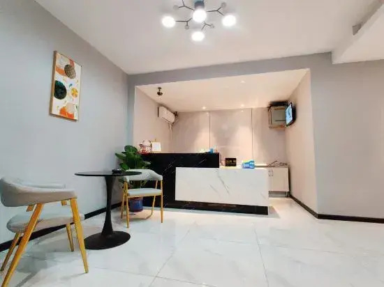 Гуанчжоу: Insail Hotel (Guangzhou Jiangnanxi Taigucang Fenghuang Xincun Subway Station)