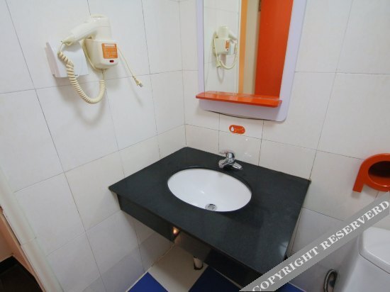 Шанхай: Pod Inn Shanghai Waitan Guangdong Road