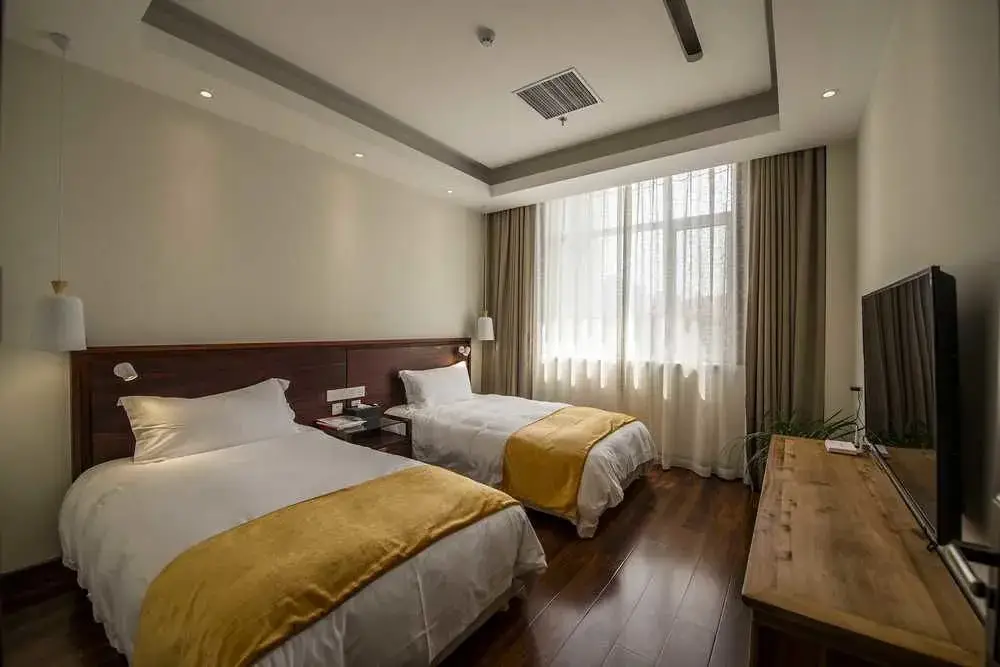 Яньтай: Yantai Tianma Kangxinju Hotel