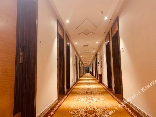 Сянфань: Ripple Hotel (Nanzhang Jinzhang Avenue)