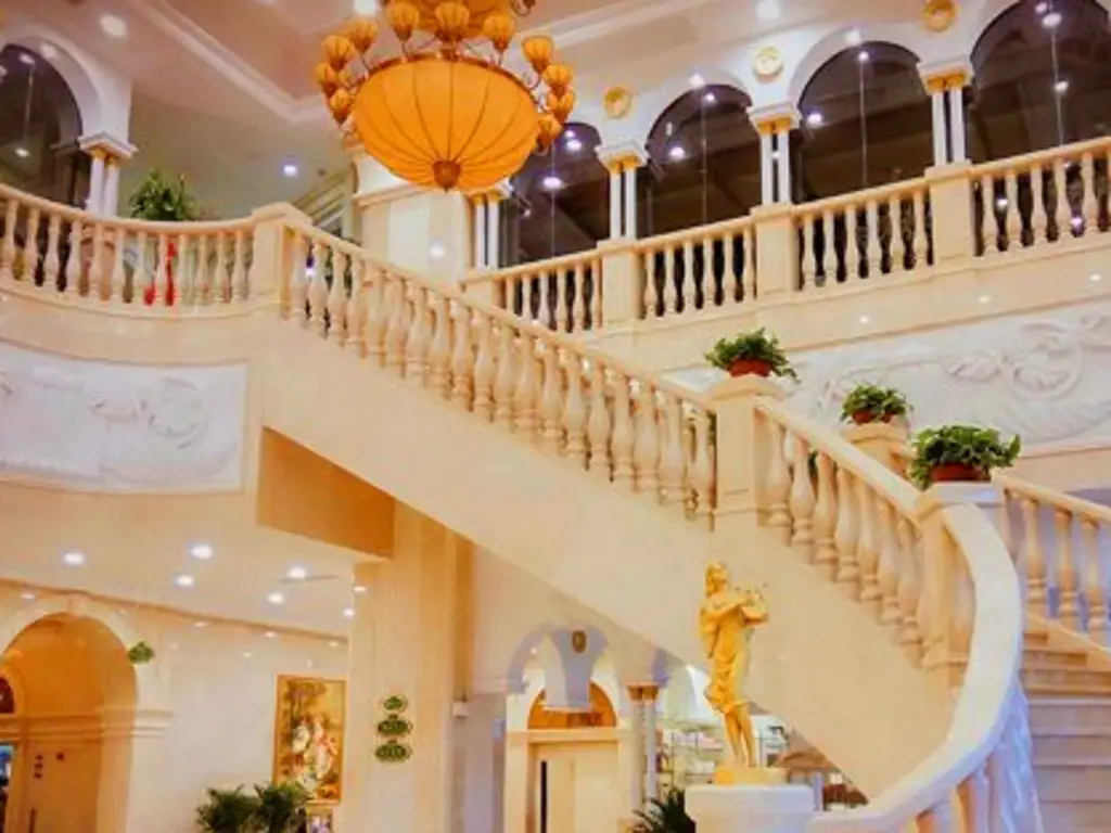Чанша: Vienna International Hotel Changsha Jingwanzi Middle Mulian Road Branch
