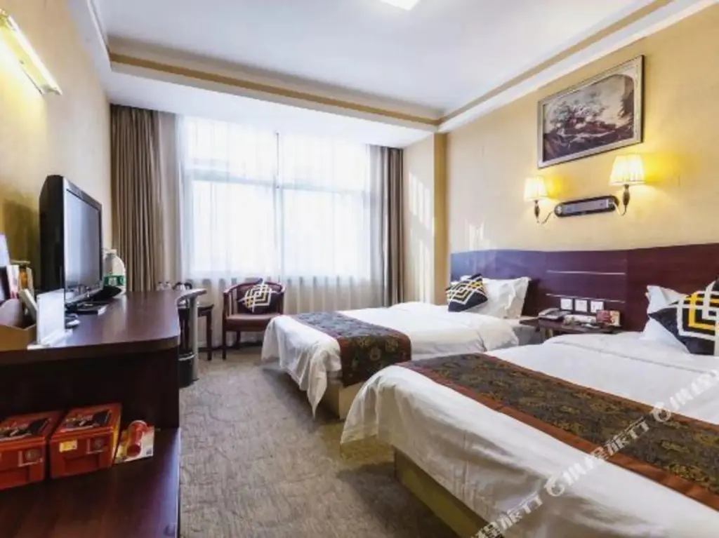 Пиндиншань: Minghao Holiday Hotel (Pingdingshan Kaiyuan Road Pedestrian Street)