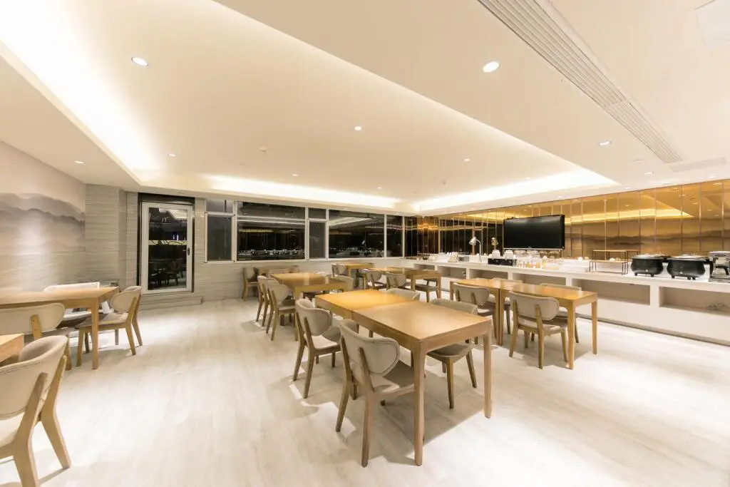 Шаоксинг: Ji Hotel Xinchang Dafo Temple