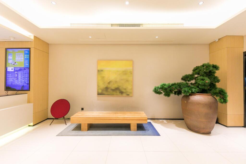 Шаоксинг: Ji Hotel Xinchang Dafo Temple