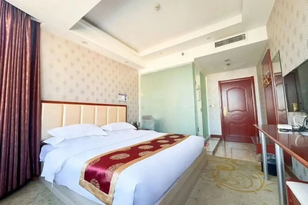 Сянси: Towo Imperial Court International Hotel (Longshan Bus Station Store)
