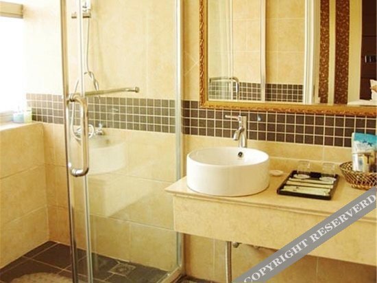 Панжихуа: New Window Hotel Chain (Panzhihua Zhuhu Garden)