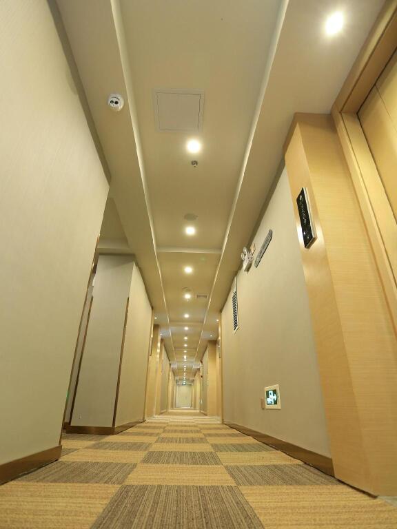Гуанчжоу: Chonpines Hotels·Guangzhou Baiyun Yongtai Metro Station