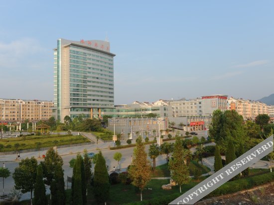 Цзюцзян: Fengning Zhujiang Hotel