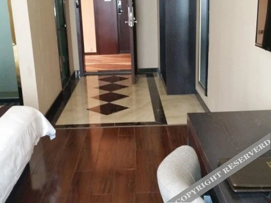 Чэнду: Rongcheng Holiday Hotel  (Shuangliu International Airport Outlet Store)