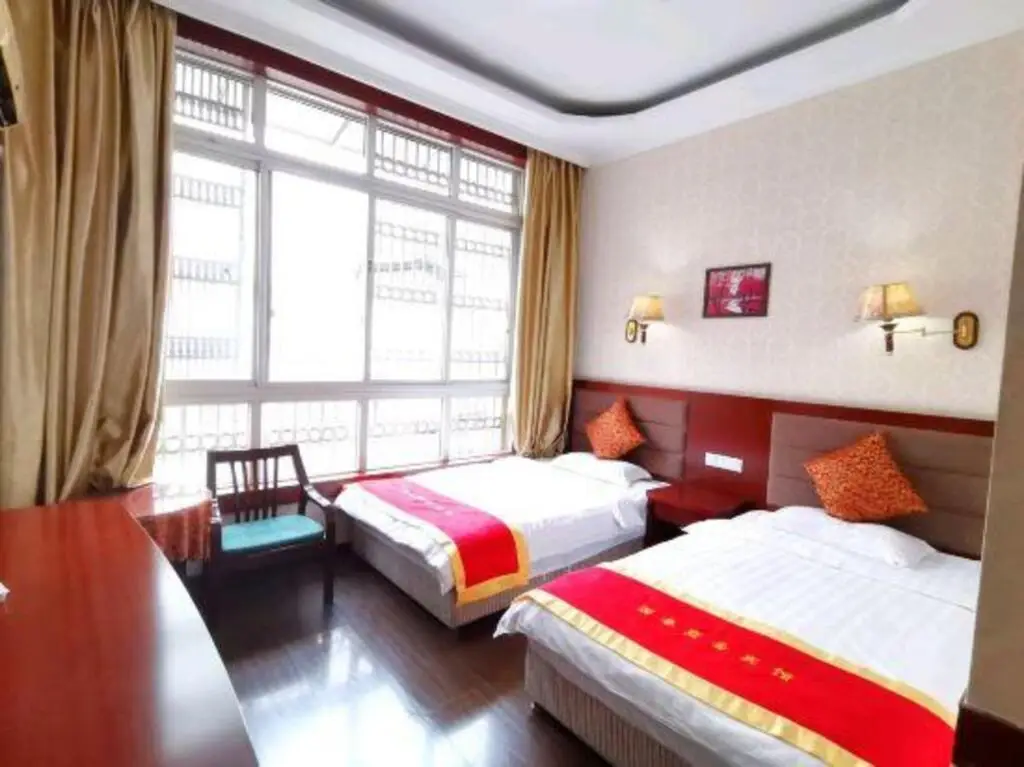 Wenjiang Guotai Hotel — фото 1