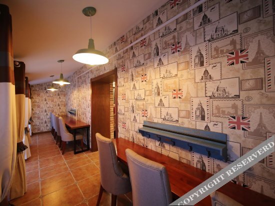 Чанчунь: Yake Town Holiday Hotel (Changchun Qingnian Road CRRC Railcar Factory)