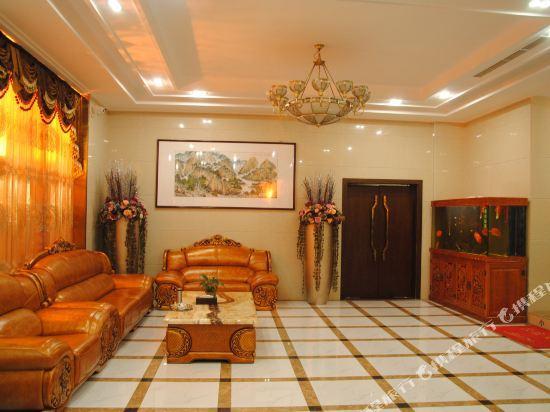 Чжэнчжоу: Service Wando Hotel