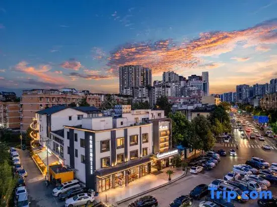 Чэнду: Junyue Holiday Hotel