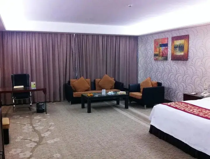 Дунгуань: Berlin Holiday Hotel