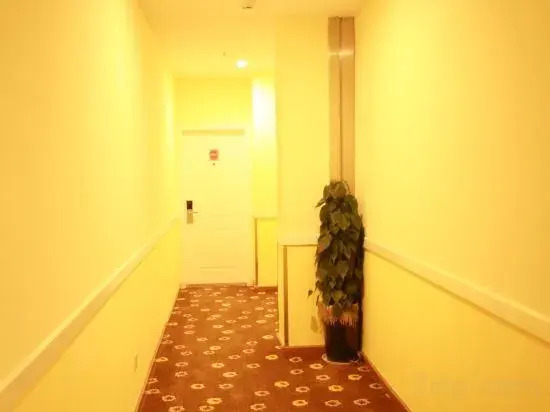 Нинбо: Home Inn (Xuefu Road Subway Station Branch, Nanbu Business District, Ningbo)