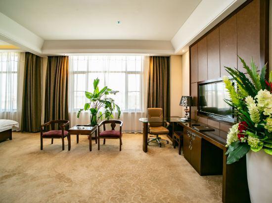 Junhui Holiday Hotel — фото 1